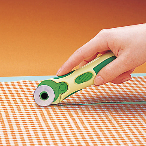 Clover Rotary Cutter: Soft Cushion: 28mm