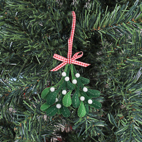 Trimits Felt Decoration Kit Christmas Mistletoe, 10x12cm, Includes Felt Shapes, Thread, Stuffing, Needle, and Ribbon