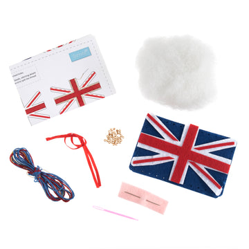 Kit de decoración de fieltro Trimits: Union Jack, 2 x 6 x 13 cm, incluye fieltro precortado, relleno, cuentas, hilo e instrucciones - 0