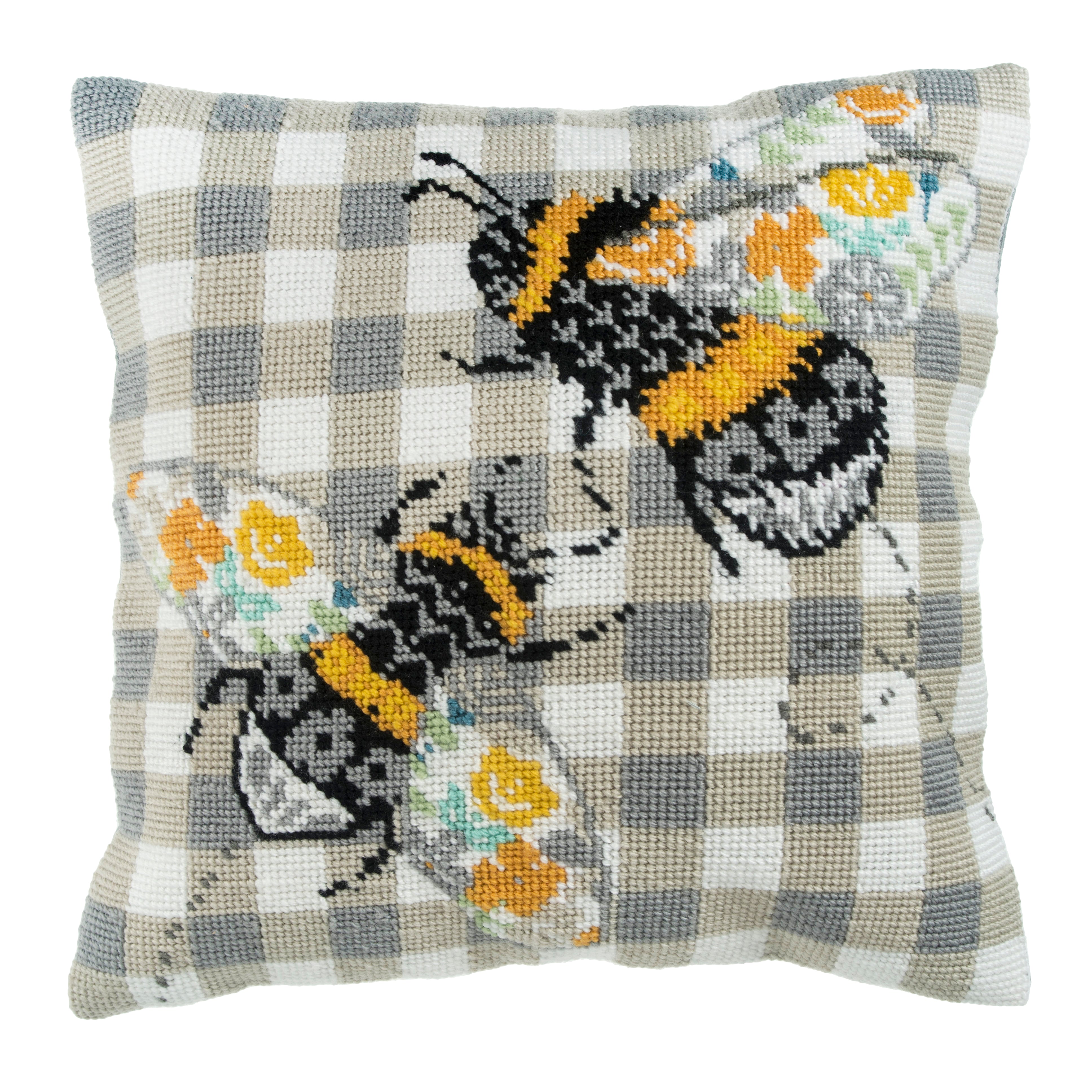 Trimits Half Stitch Tapestry Kit Ð Cushion: Bees, 40x40cm, Includes Pre-Printed Canvas, Acrylic Yarns, Needle, Cushion Back, Instructions in English, French, German