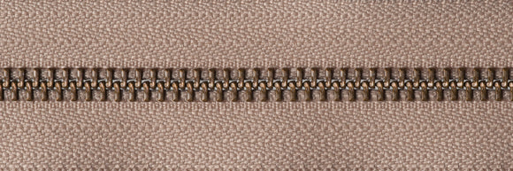 Cremallera de extremo abierto con dientes de metal resistentes YKK: 66 cm