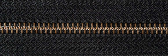 Cremallera de extremo abierto con dientes de metal resistentes YKK: 66 cm