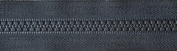 YKK Vislon Heavyweight Open End Zip: 66cm