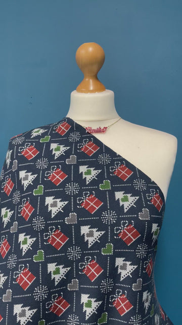 Terry francés con estampado de árbol de Navidad azul marino cepillado en la parte posterior - 0